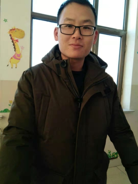 品上男人的第一张照片--内蒙古中老年相亲网
