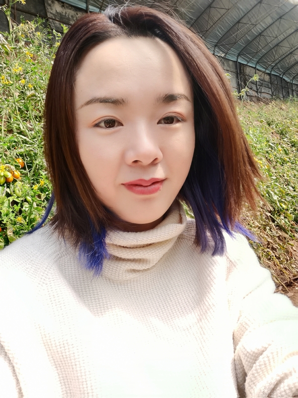 欣欣向荣的第一张照片--内蒙古中老年相亲网