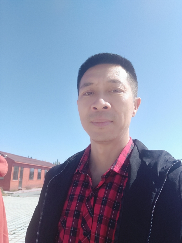风滚草的坚持的第一张照片--内蒙古中老年相亲网